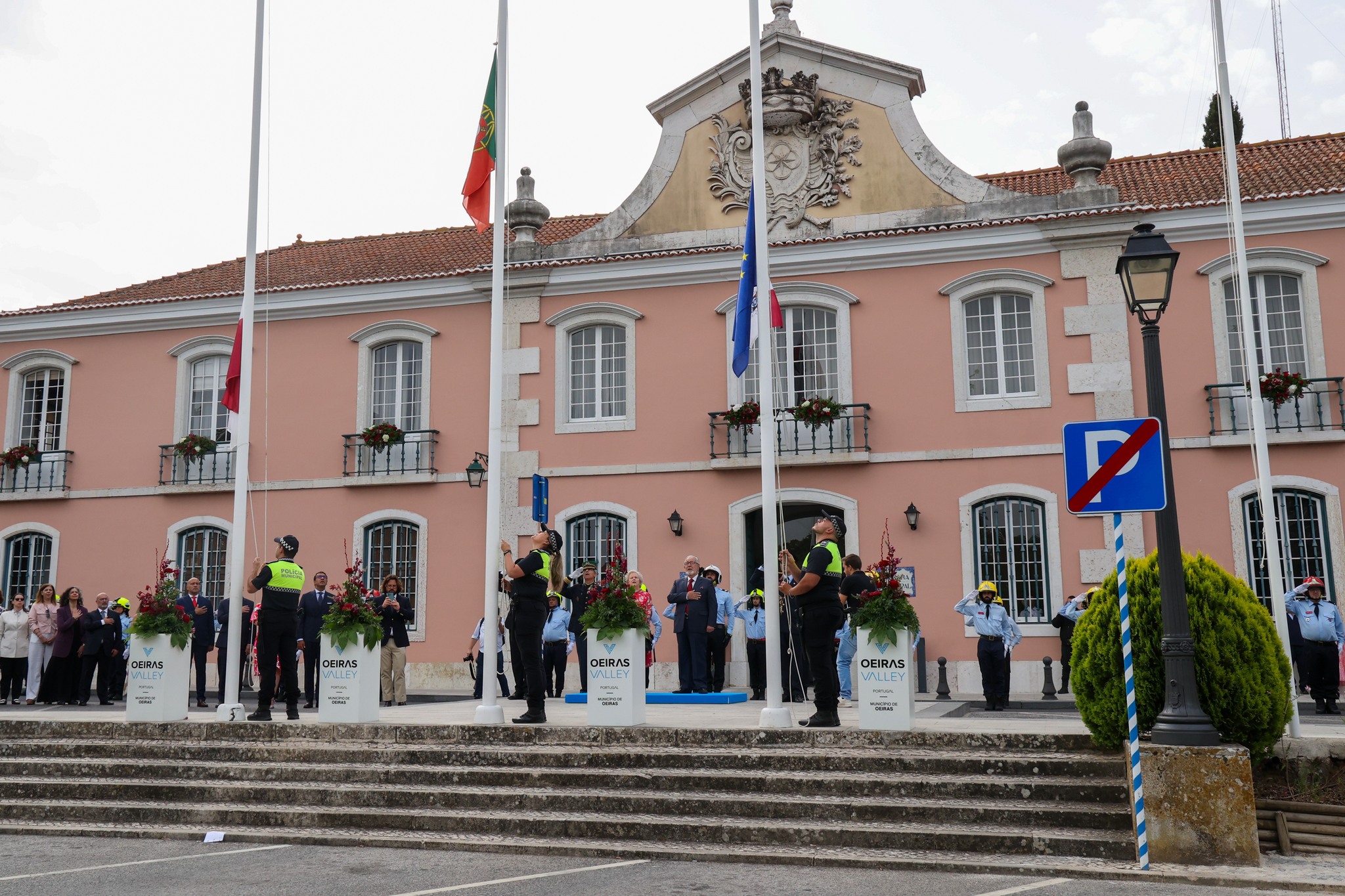 hastear das bandeiras, missa e sessão solene dia do municipio